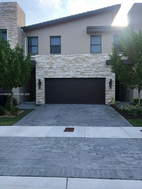 Foto del edificio - 8045 NW 105th Ct