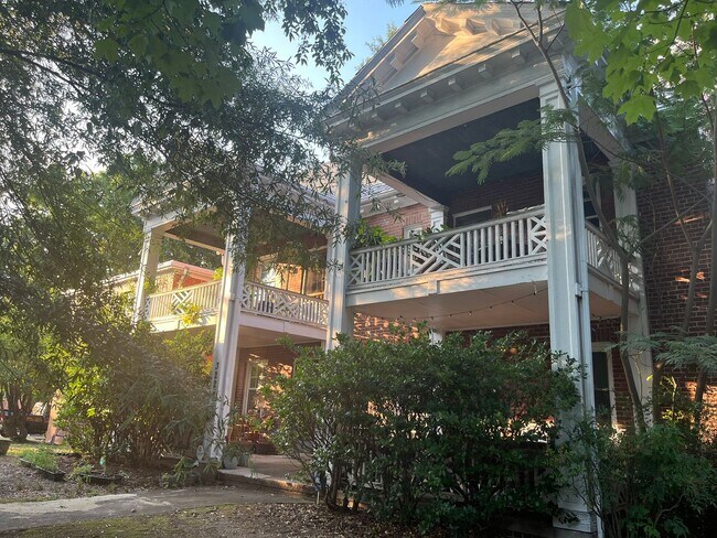 Foto del edificio - 3228 W Grace St