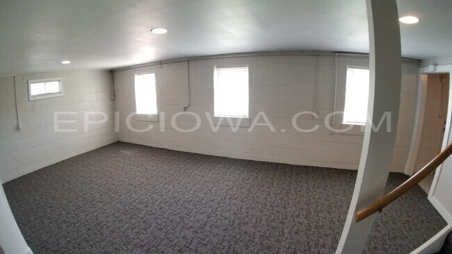Building Photo - 1619 11th St NW