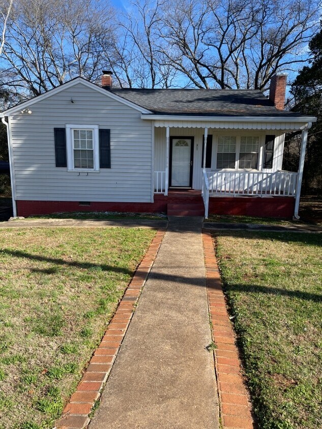 Primary Photo - 3 Bedroom in Anderson