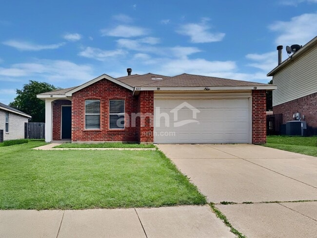 Building Photo - 4217 Meadowknoll Dr