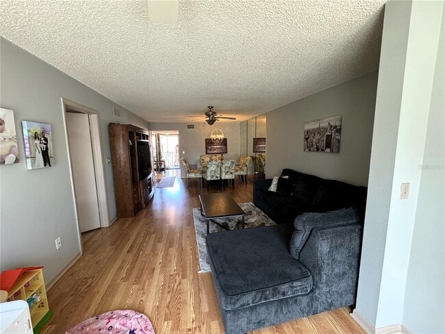 Building Photo - 1753 Belleair Forest Dr