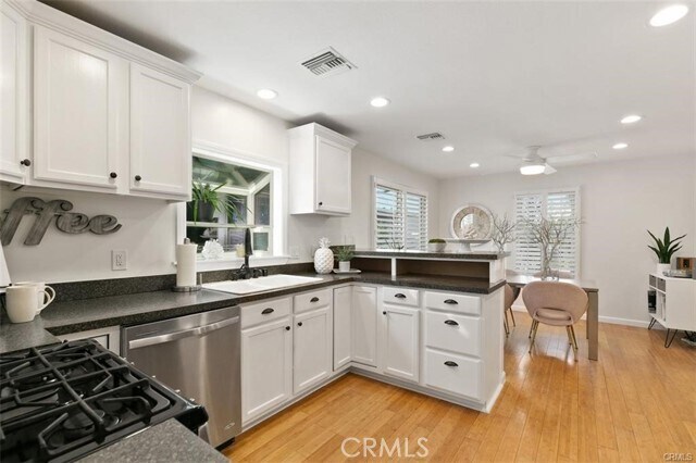 Building Photo - 654 8th St
