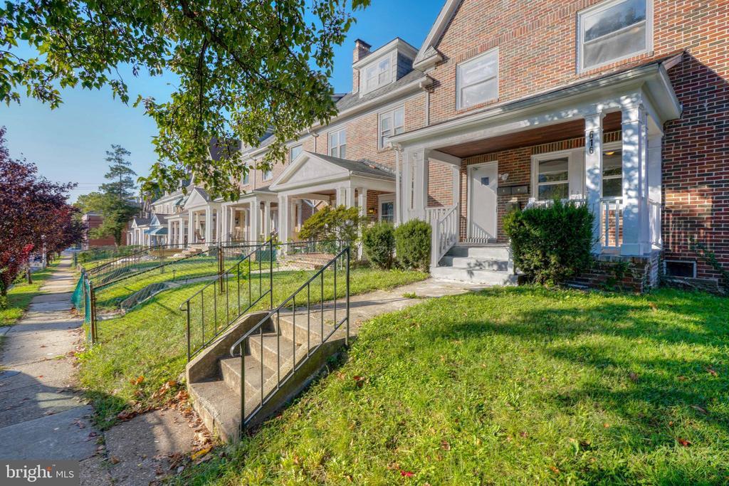 616 N Woodington Rd Unit 1 & 4, Baltimore, MD 21229 Apartment for