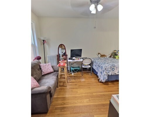 Foto del edificio - 1482 Beacon St