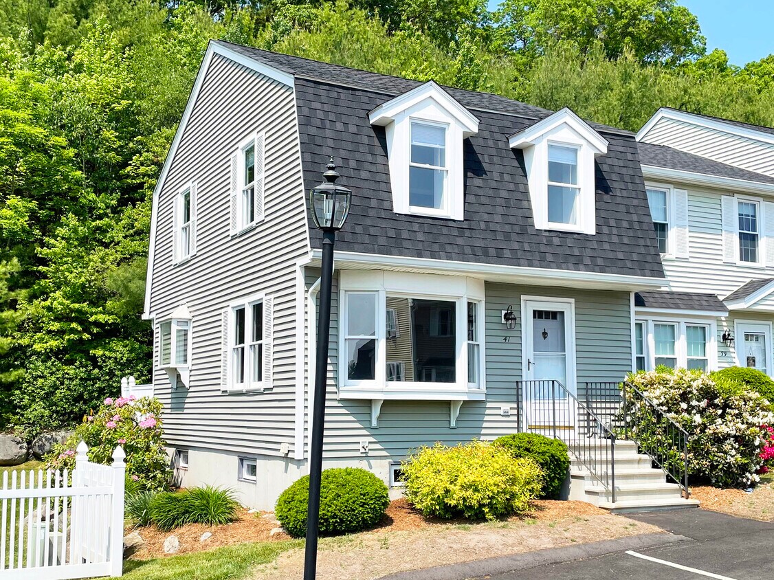 41 Crystal Way, Bellingham, MA 02019 Townhome Rentals in Bellingham