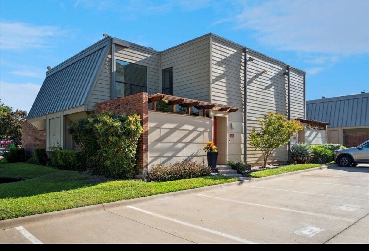 Photo - 3919 Buena Vista Street Unit B, Unit B