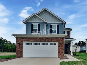 Building Photo - 301 Pne Hl Ct