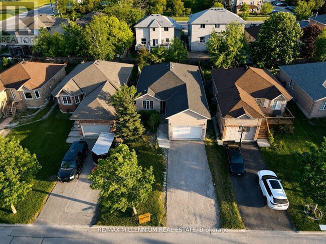 Building Photo - 15 Quinlan Rd