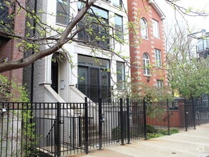 Building Photo - 1215 N Cleaver St
