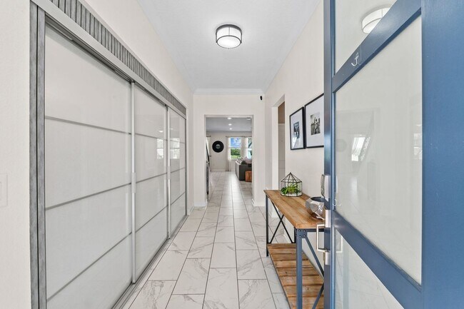 Building Photo - 14807 Winter Stay Dr