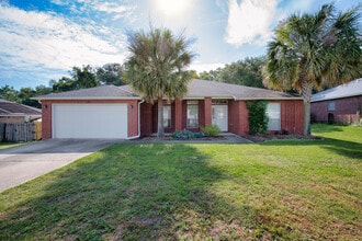 Building Photo - 1484 Longbranch Dr