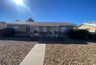 Building Photo - 703 E 23rd St