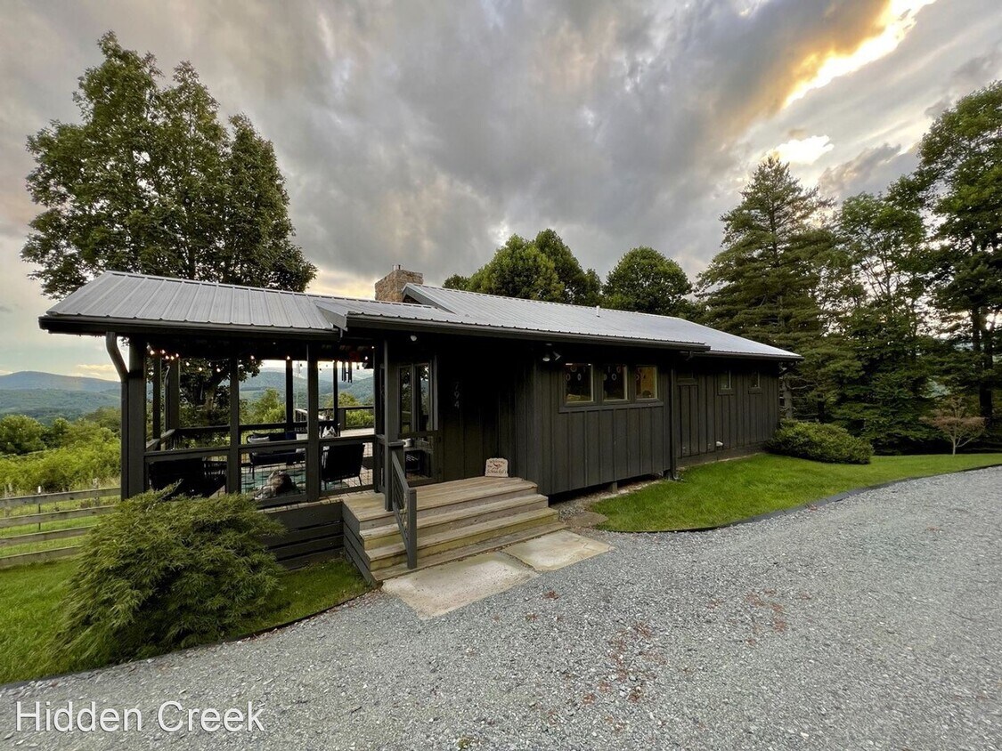 Primary Photo - 2 br, 2 bath House - 794 Green Knob Mounta...
