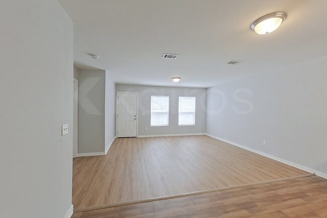 Building Photo - 102 Morgan Ct SE