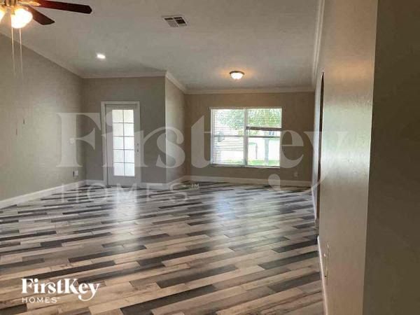 Foto del edificio - 1508 SW 28th Terrace