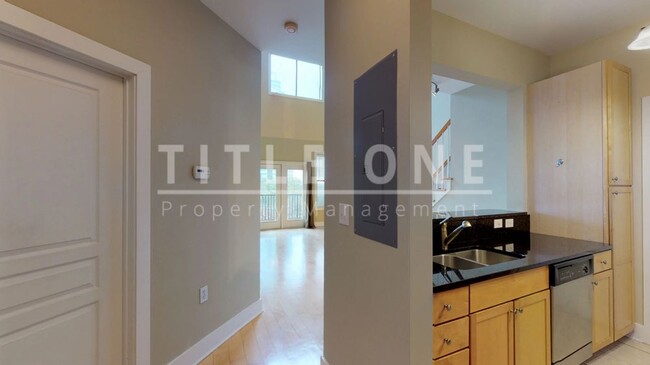 Foto del edificio - 799 Hammond Drive Unit 425 - Available Now