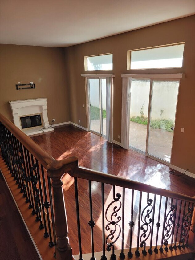 Primary Photo - 1498 Elin Pointe Dr