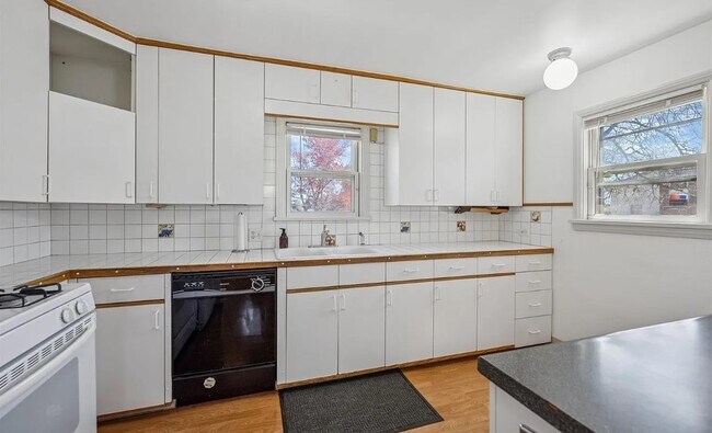 Foto del edificio - 1299 S Dale Ct