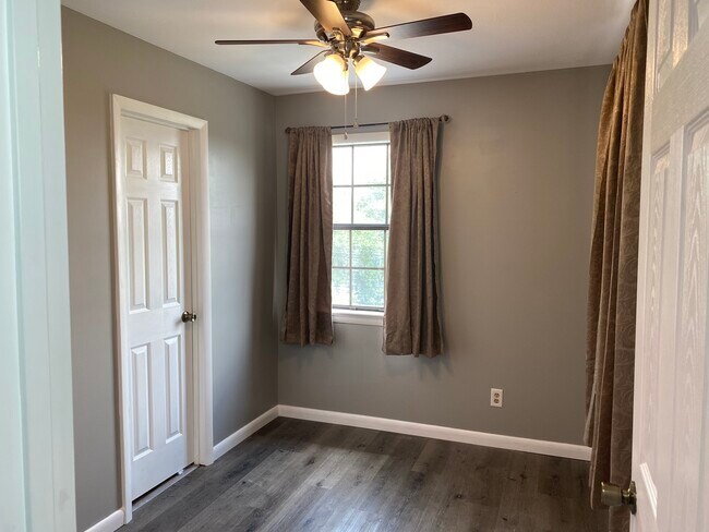 Bed #2 - 158 Ridgewood Dr