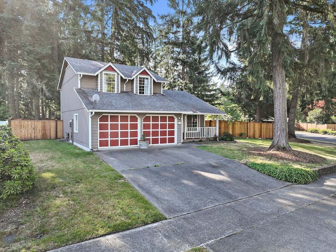 Primary Photo - Lakeside Living in Lacey's Lake Forest Nei...