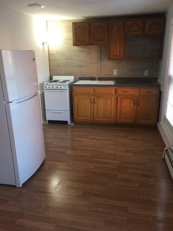 Kitchen - 21 W Main St