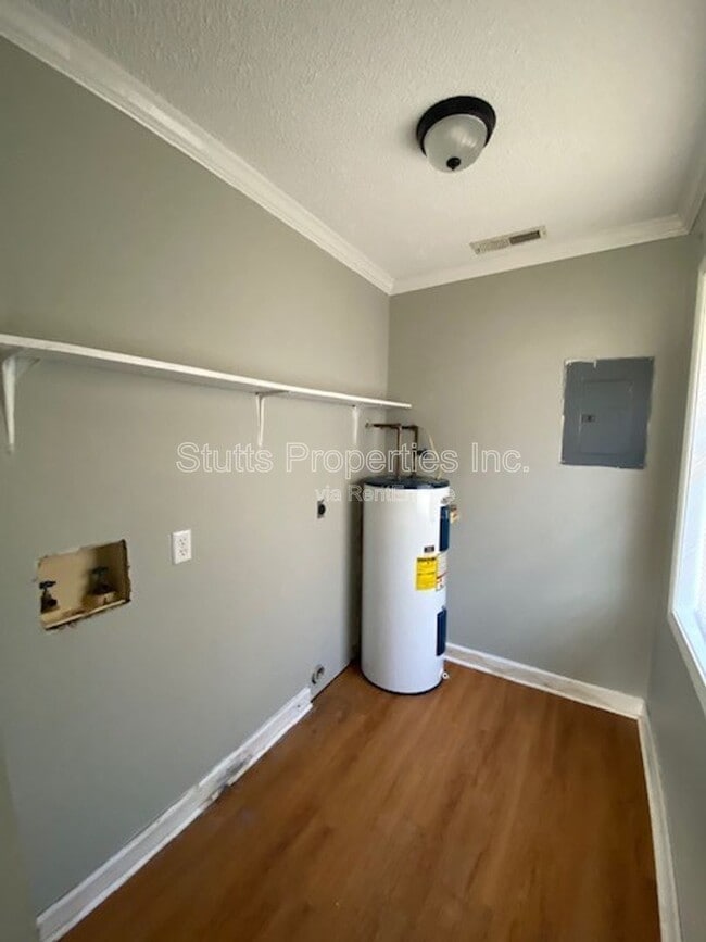 Foto del edificio - 541 Dulin St