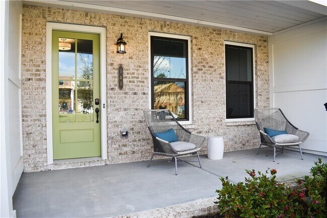 Foto del edificio - 140 Harlow Cir