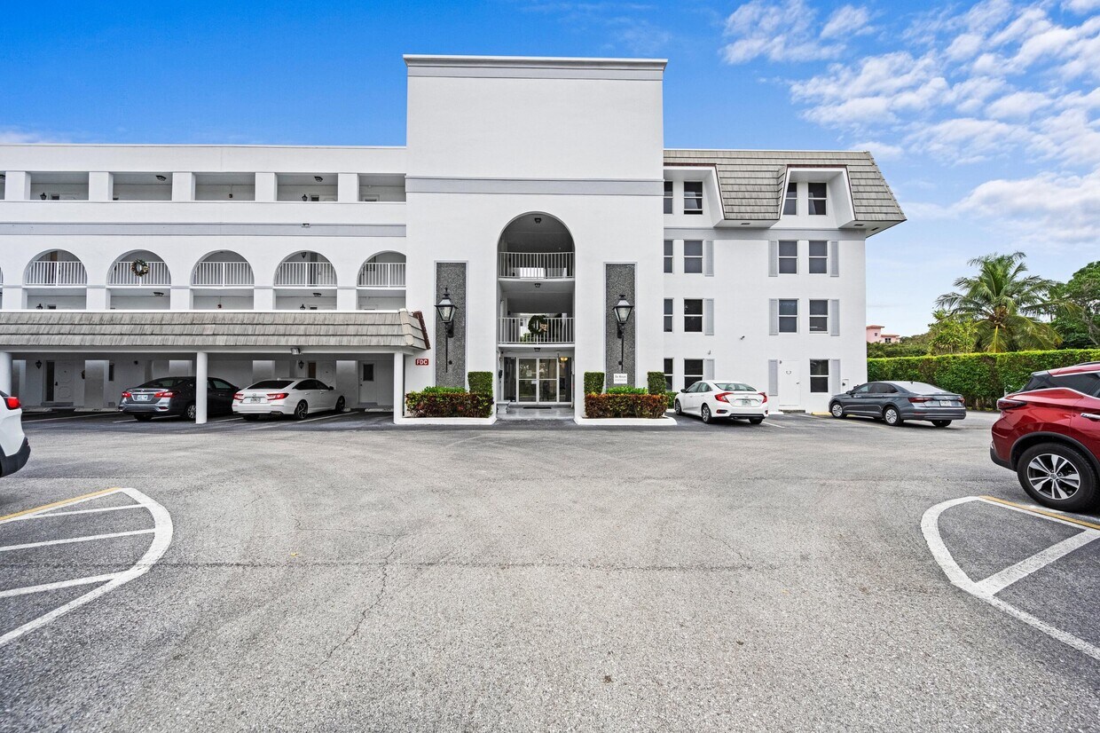 800 E Camino Real Unit 4070, Boca Raton, FL 33432 Condo for Rent in