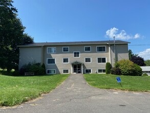 Building Photo - 437 Covert St