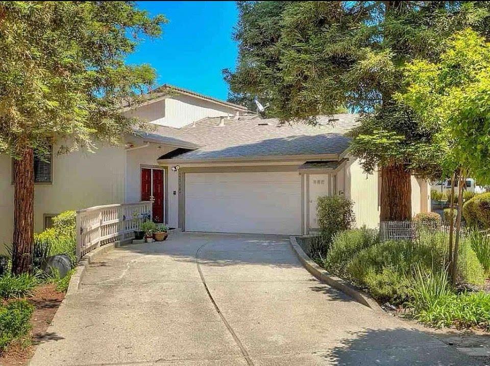 Foto principal - 24020 Janssen Ct