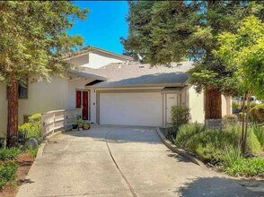 Building Photo - 24020 Janssen Ct