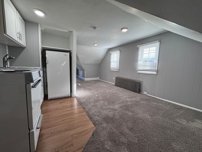 Building Photo - 202 N 5th St