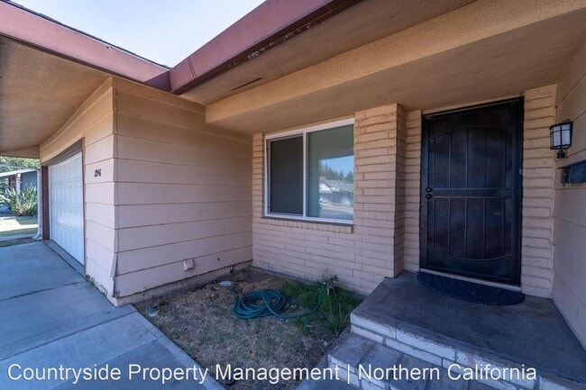 Building Photo - 4 br, 2 bath House - 2946 Lakewood Court