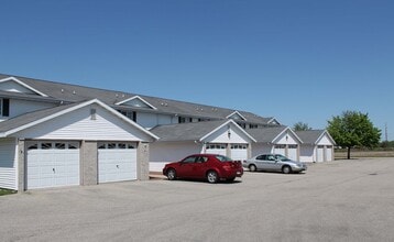 Building Photo - 3504 Midvale Dr