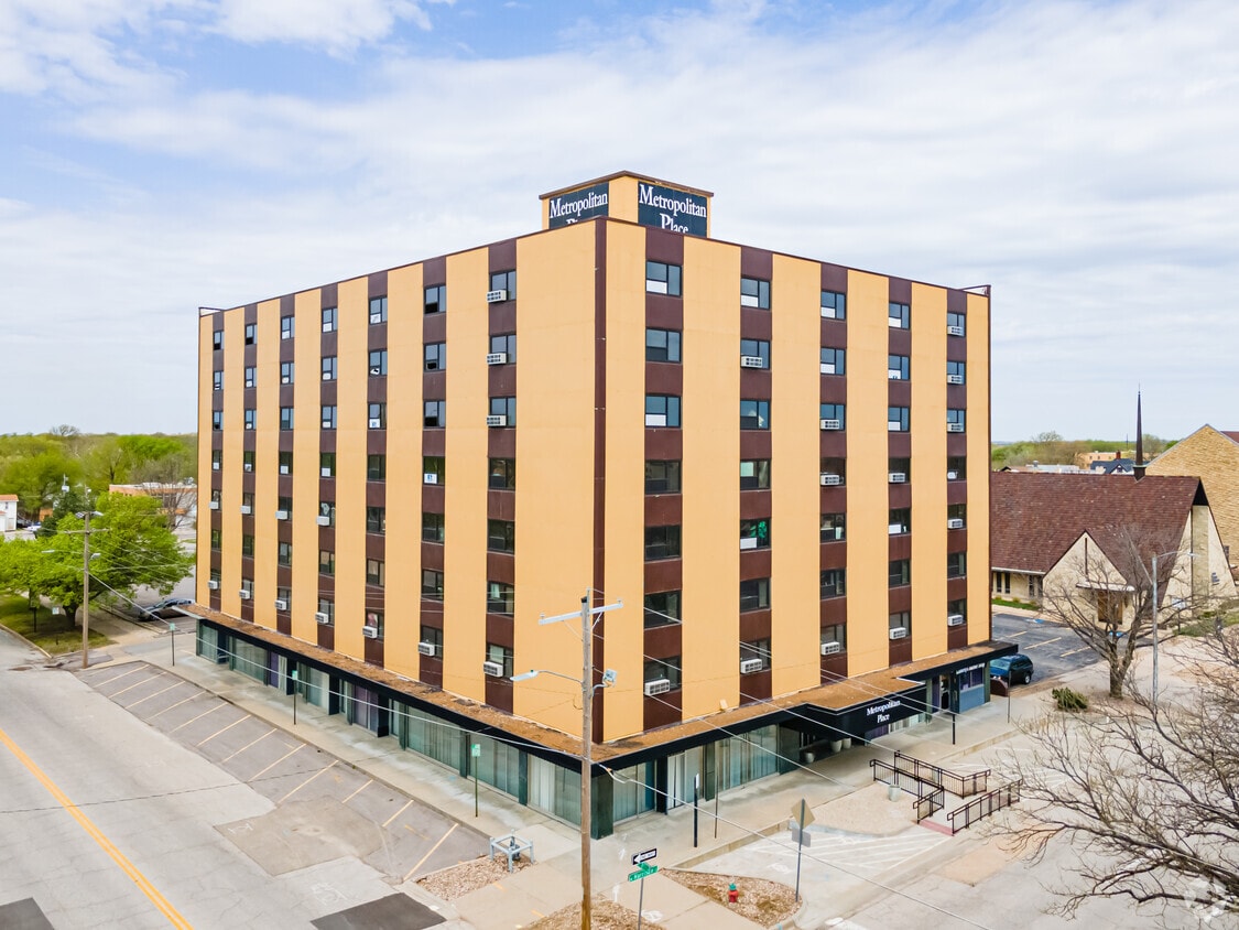 Metropolitan Place Apartments Topeka, KS