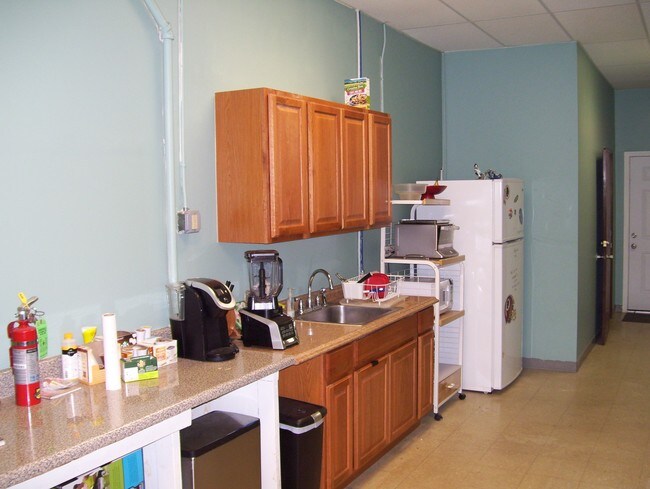 Kitchen - 57 Genesee St