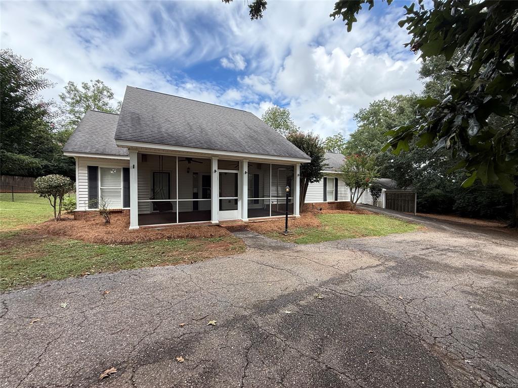 Foto principal - 2381 Rocky Mt Rd