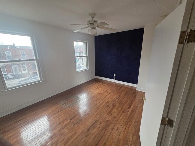 Building Photo - Bright and spacious three bedroom unit in a great location in Brewerytown