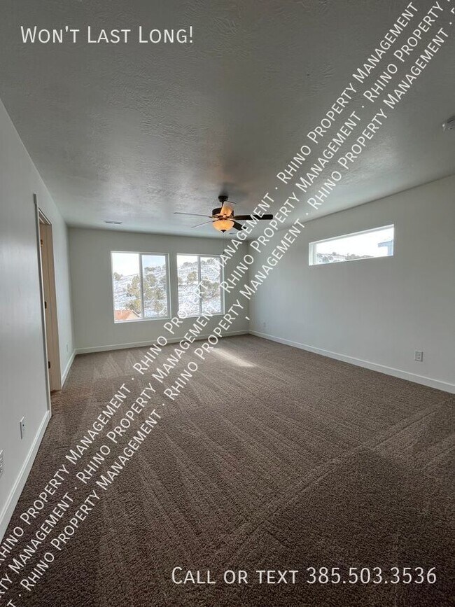Building Photo - 3 Bedroom/2.5 Bathroom Townhome in Eagle M...