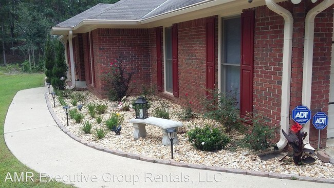 Building Photo - 507 Rosewood Dr