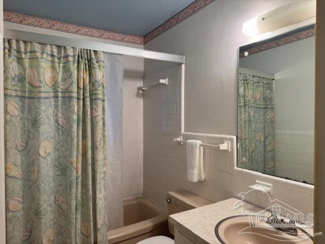 Foto del edificio - 4090 Arbutus Dr