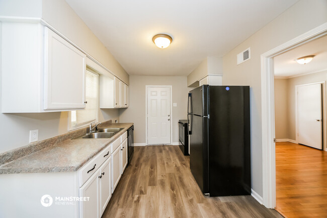 Foto del edificio - 3085 Cromwell Ave