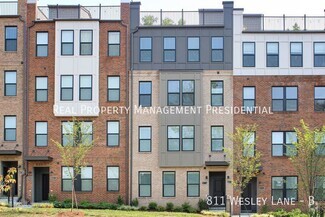Building Photo - 811 Wesley Ln