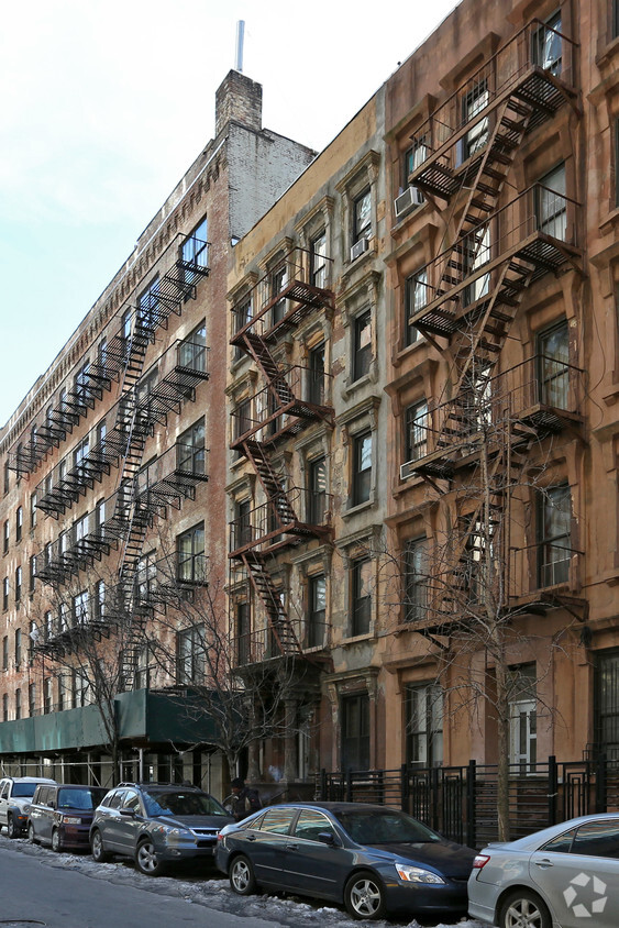 Primary Photo - 406 W 25th St