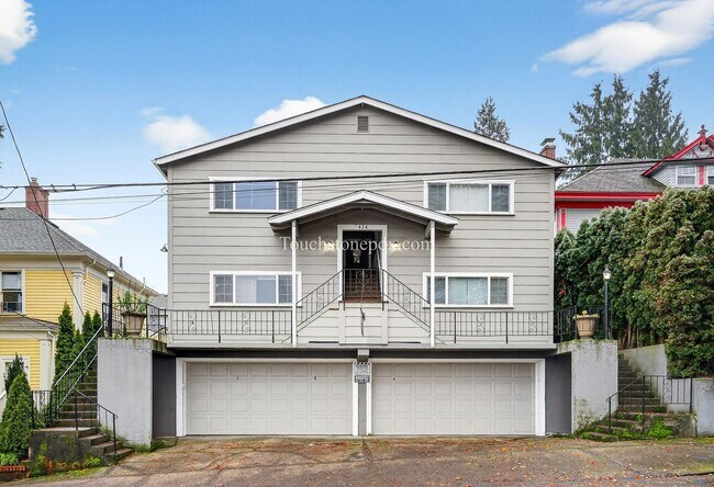 Building Photo - Charming 1 Bedroom in Portland’s Nob Hill Neighborhood