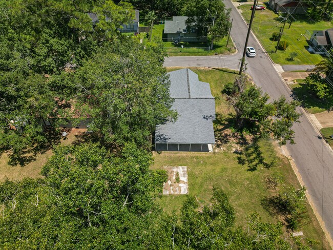 Building Photo - 3819 Lanier Avenue