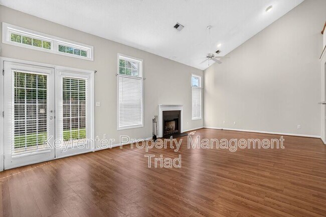 Foto del edificio - 4510 Camden Ridge Dr
