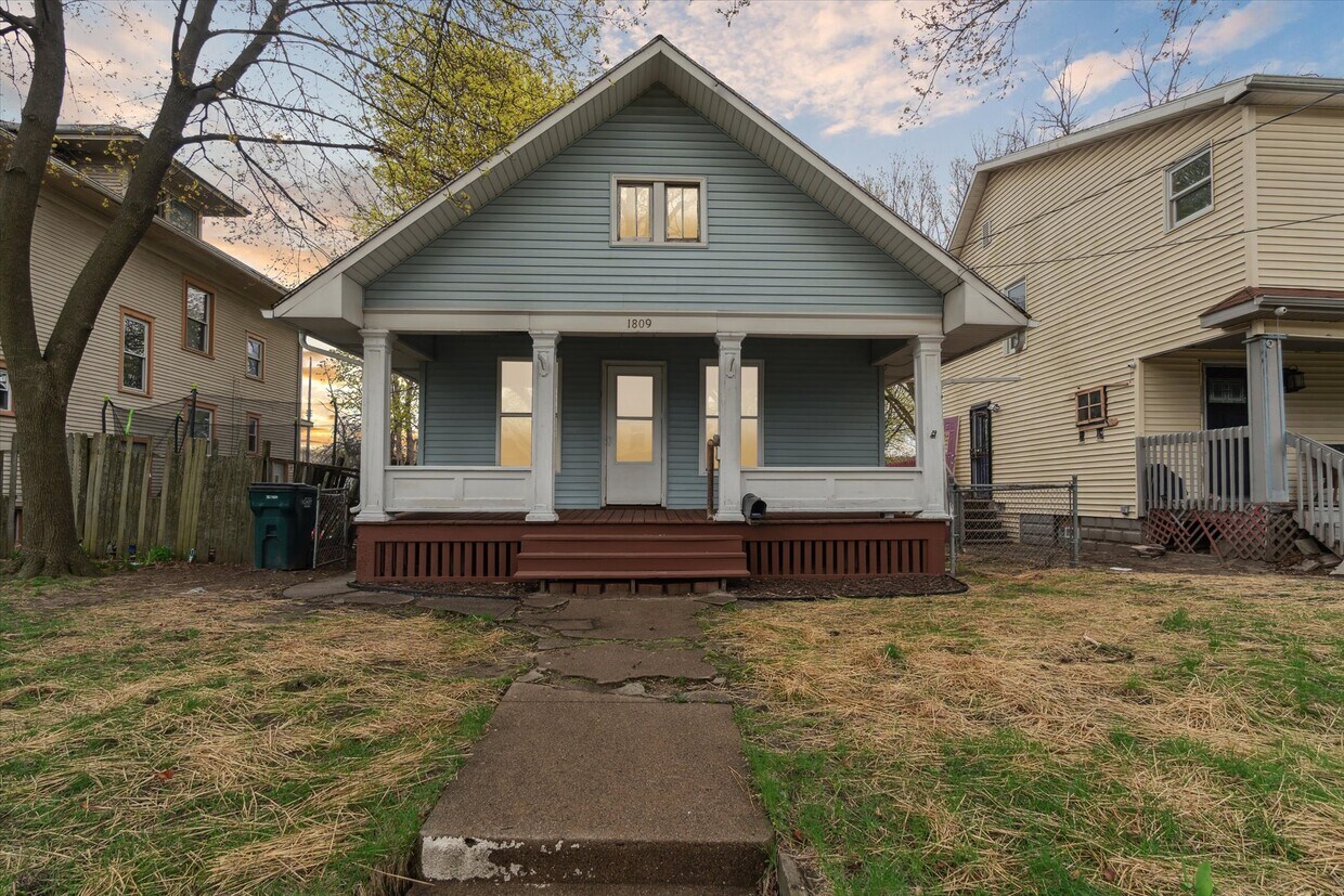 Foto principal - 1809 Maplewood Ave