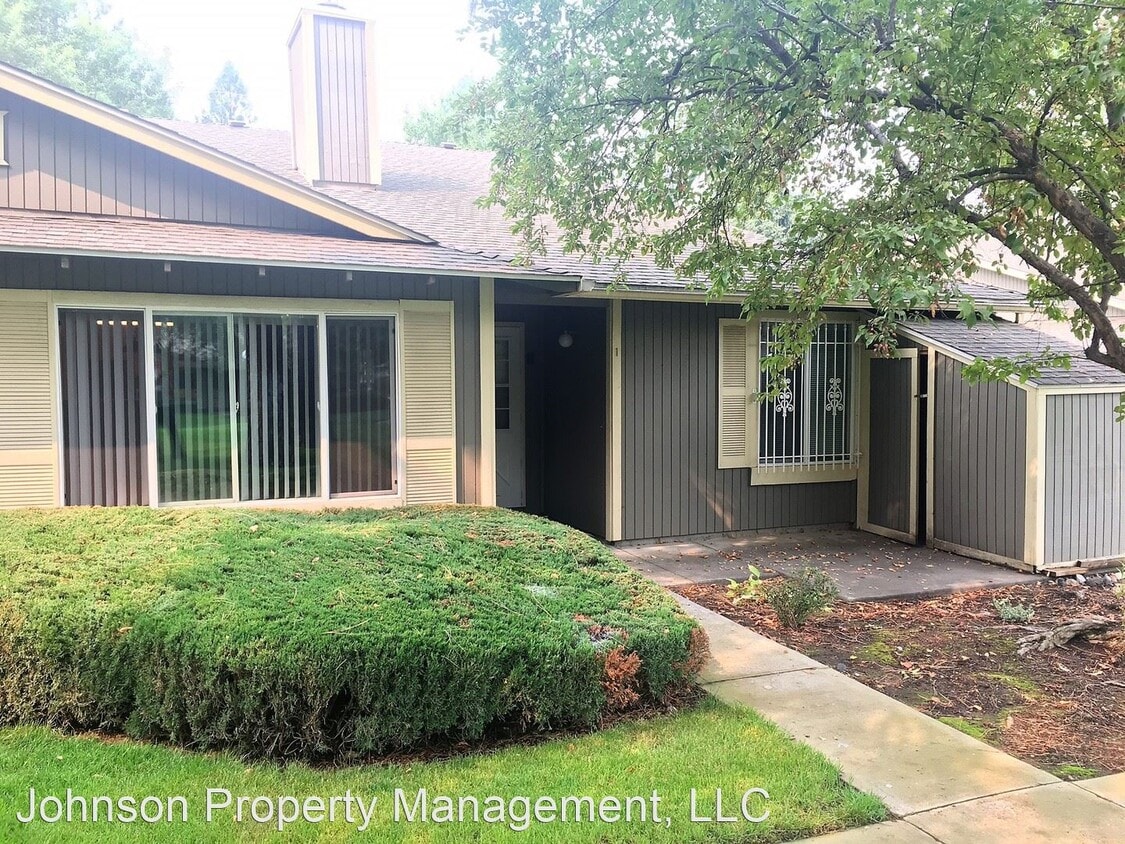 Primary Photo - 3 br, 1 bath House - 6106 E. 6th Ave S-1